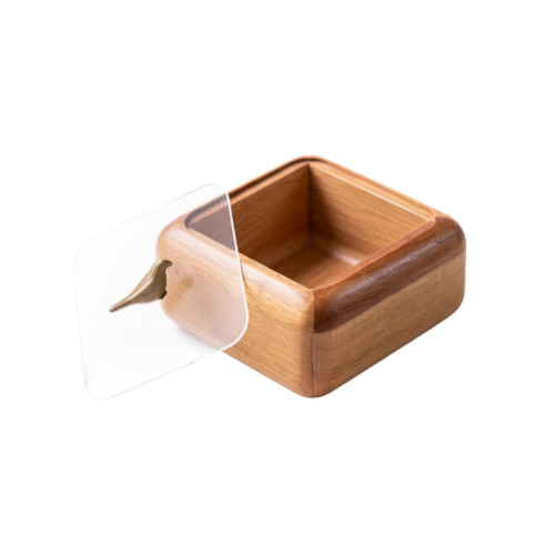 قندان درب دار با چوب راش و رنگ ضدآب گیاهی